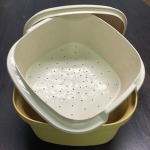 Vintage Tupperware Vegetable/ Fruit Storage Strainer